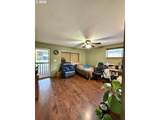 1470 Queens Way - Photo 31