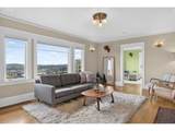 2440 Hoffman Ave - Photo 4