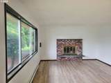 300 Maple St - Photo 10