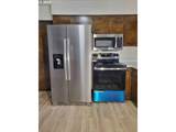 300 Maple St - Photo 11