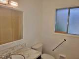 300 Maple St - Photo 18