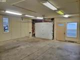 300 Maple St - Photo 20