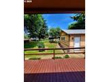 300 Maple St - Photo 8