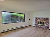 300 Maple St - Photo 9