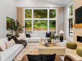 1160 Oak Ter - Photo 4