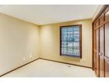 20012 Metolius Dr - Photo 18