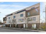2268 Division St - Photo 2