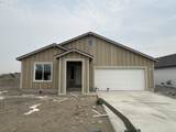 593 Taft St - Photo 1