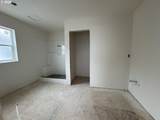 593 Taft St - Photo 8