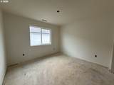 593 Taft St - Photo 9