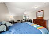 215 Hereford St - Photo 22