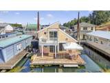 18989 Marine Dr - Photo 30
