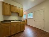 815 Old County Rd - Photo 29