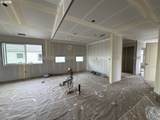 577 Taft St - Photo 5