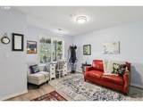 2764 Mcloughlin Blvd - Photo 8