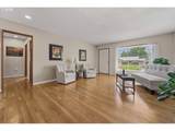15935 Royalty Pkwy - Photo 9