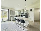7205 Edge Cliff Dr - Photo 8