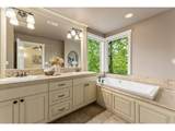 526 Beech St - Photo 18