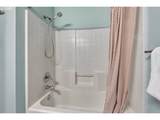 2372 Glisan St - Photo 23