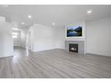 1565 Quartz Dr - Photo 4
