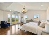 8580 Hillview Dr - Photo 18