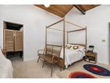 1172 Hawthorne Dr - Photo 17