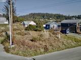 440 5TH St - Photo 2