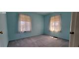 306 Donald St - Photo 13