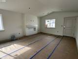 580 Arthur St - Photo 3