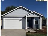 1544 Young St - Photo 1