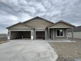 577 Taft St - Photo 1