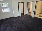 241 Oxbow Lake Ln - Photo 16