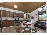 1172 Hawthorne Dr - Photo 13