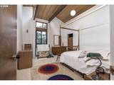 1172 Hawthorne Dr - Photo 16