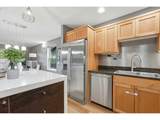 1051 Fremont St - Photo 17
