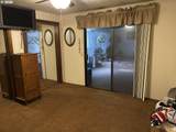 1646 Oak St - Photo 10