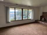 1646 Oak St - Photo 7