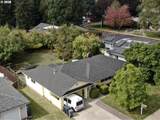 1470 Queens Way - Photo 3