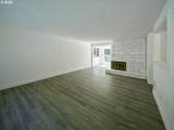 209 Sunset Dr - Photo 5