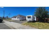 680 5TH St - Photo 3