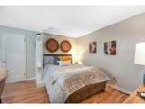 2025 Caruthers St - Photo 17