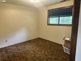 1646 Oak St - Photo 16