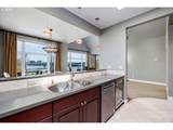 225 Montgomery St - Photo 10