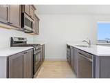 594 Taft St - Photo 14