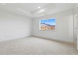 594 Taft St - Photo 17
