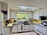 1470 Queens Way - Photo 12