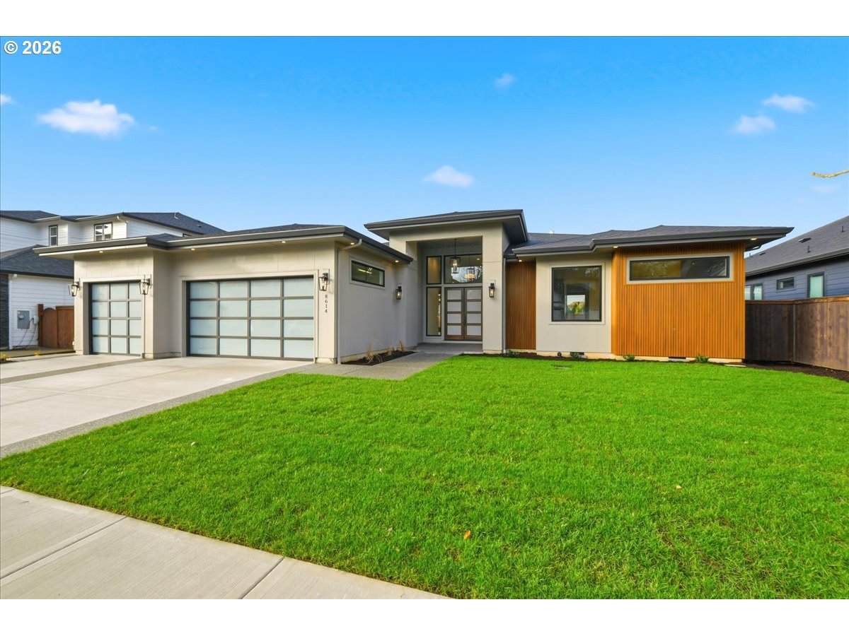 8614 183RD Pl - Photo 1