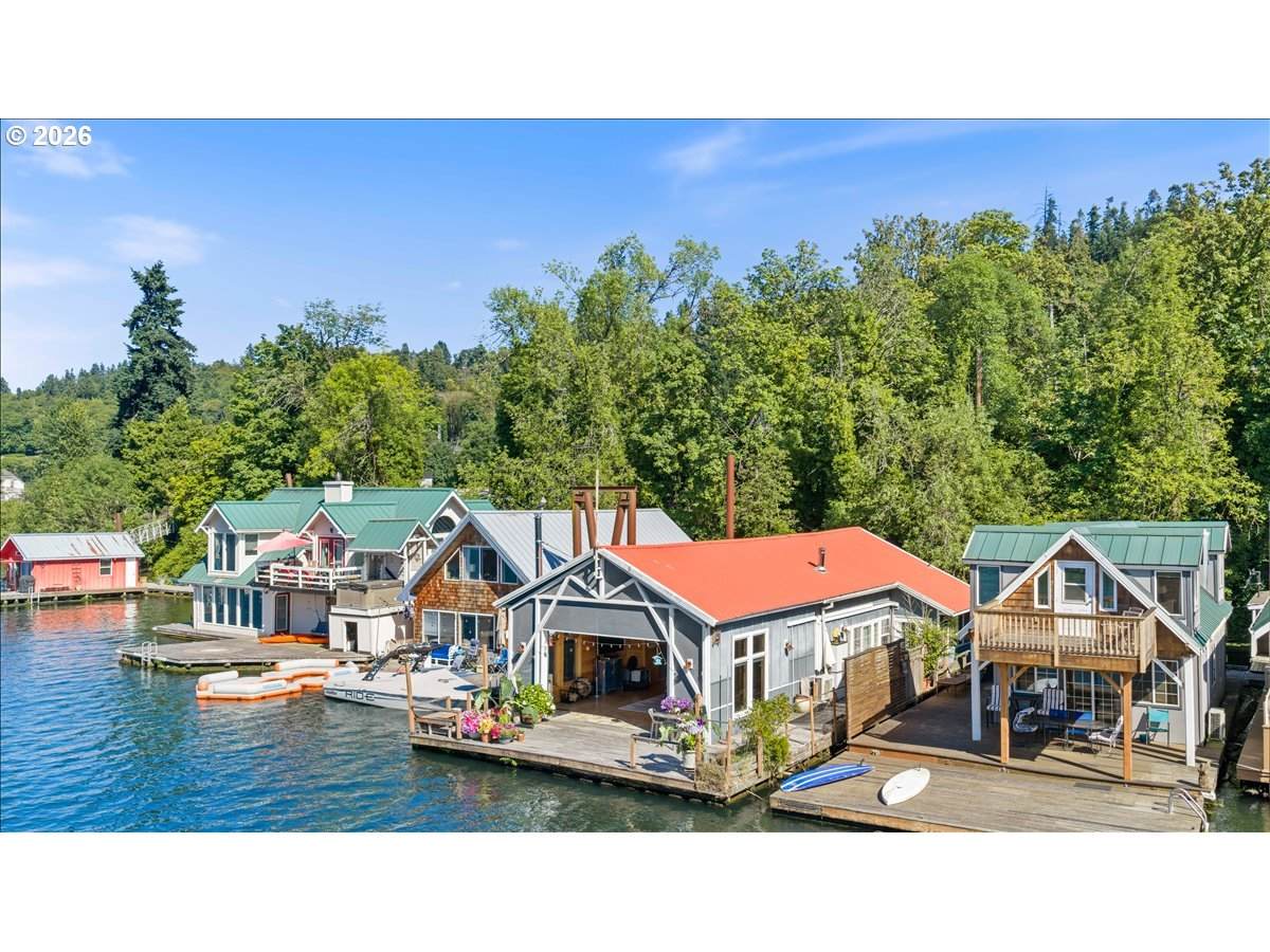 https://bt-photos.global.ssl.fastly.net/portland/orig_boomver_1_104399544-2.jpg