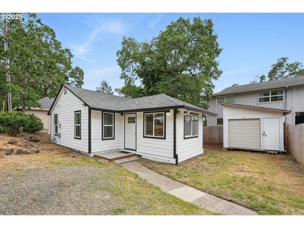 4711 Alder St - Photo 1