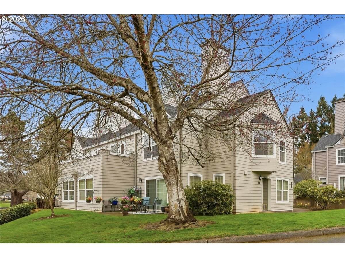 8445 Curry Dr - Photo 1